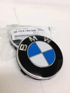 BMW　528i(E39)　ホイールセンターキャップ  36136783536