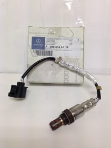 ベンツ　CLSクラス　CLS350　W218　O2センサー   0085426118