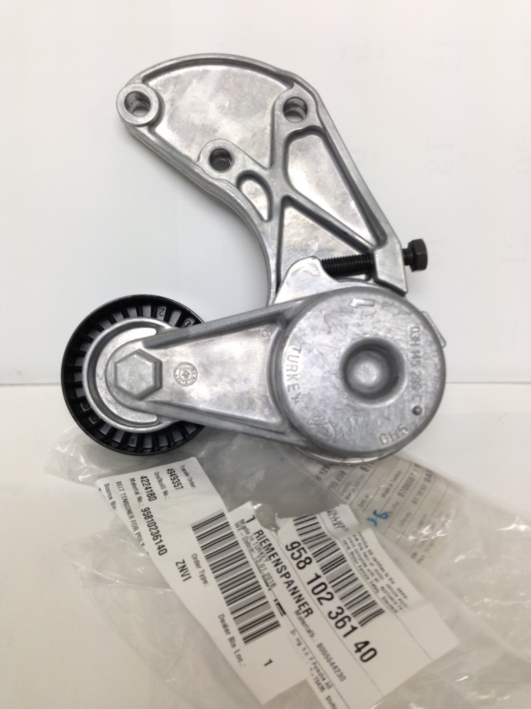 新品即納 95810603300 ポルシェ カイエン 92A 3.6L ウォーターポンプ 