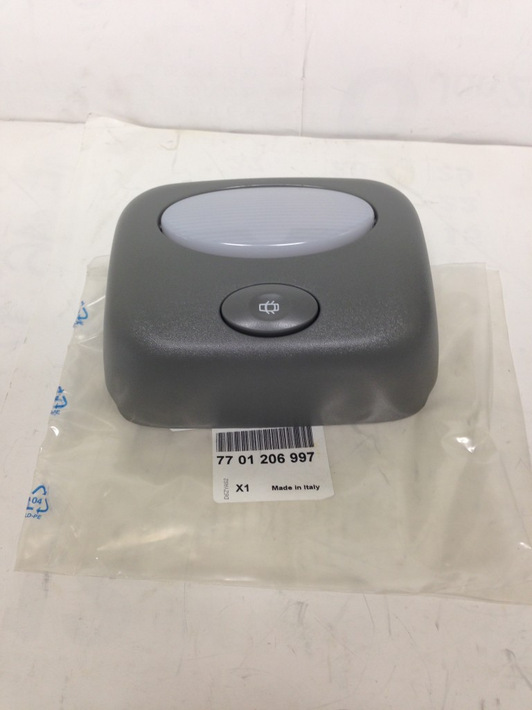 ルノー トゥインゴ(06D7F) フロントルームランプ 7701206997