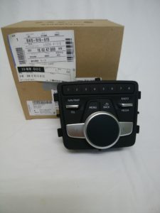 アウディ　A4(8W)　MMIオペレーティングユニット　8W0919615