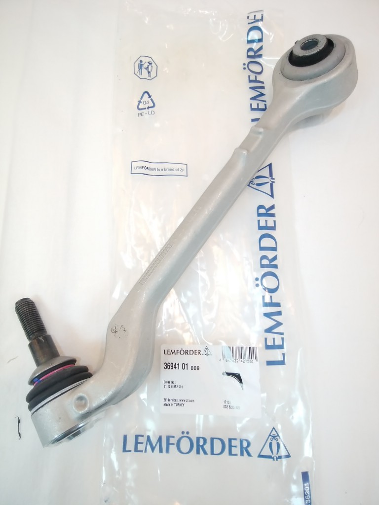 BMW 320i(F30) フロントテンションロッド 左 31126852991