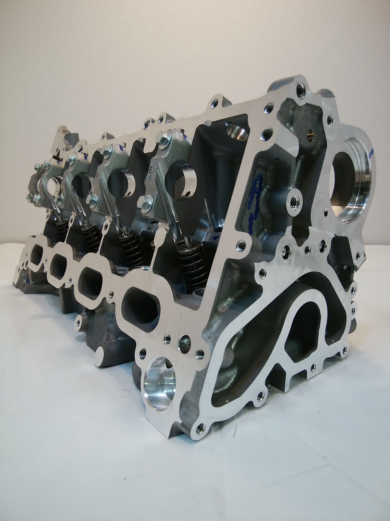 専用出品20 Mベンツ126-107型エンジン-ユーズドシリンダー左右セツト販売