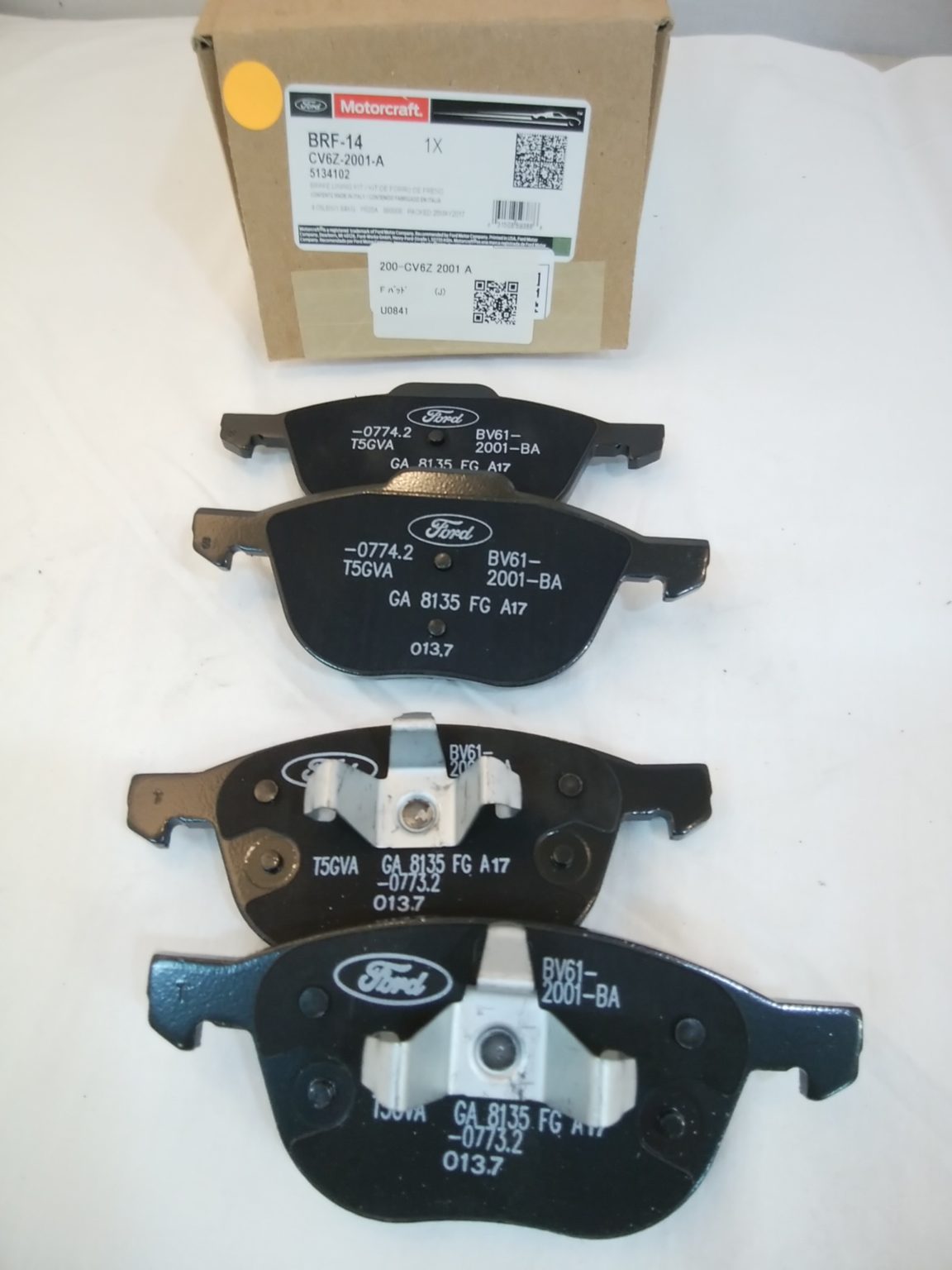 フォードパーツ 通販 フロントディスクパッド CV6Z2001A お取り寄せ商品詳細情報です！！