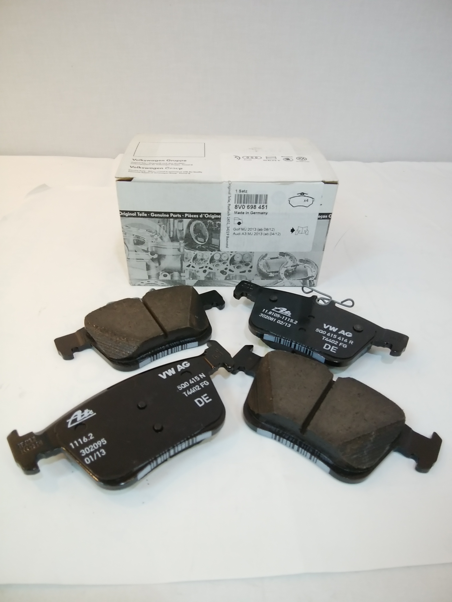 【新品】アウディ　A3　ブレーキパッド アウディパーツ 通販 A3 リヤディスクパッド 8V0698451