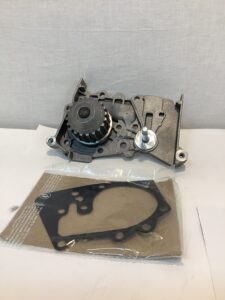 ルノー ルーテシア(RK4M) ウォーターポンプASSY 210100753R(PA970A) お取り寄せ商品画像