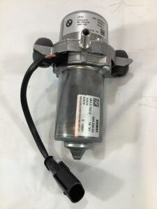 BMW i3 バキュームポンプ 34336857405