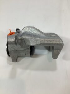 ランドローバー イヴォーク(LV2A) リアキャリパー 右 LR027126