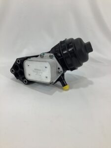 ベンツ A180(W176) オイルフィルターハウジング 2701800500